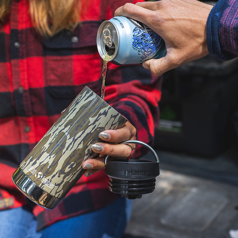 12oz-tkwide-with-cafe-cap-mossy-oak-x3 12oz_tumbler_mossyoak_bottomlands_beer_pour_square.jpg