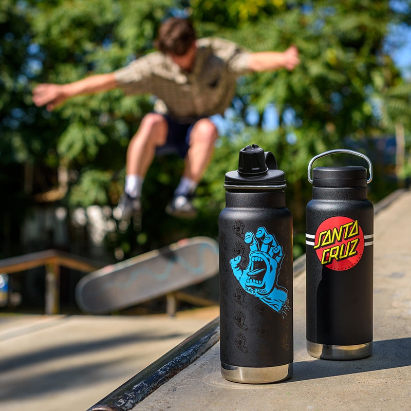 32oz-tkwide-with-twist-cap-santa-cruz-e3 32oz_20oz_water_bottles_santacruz_skater_ramp_square.jpg