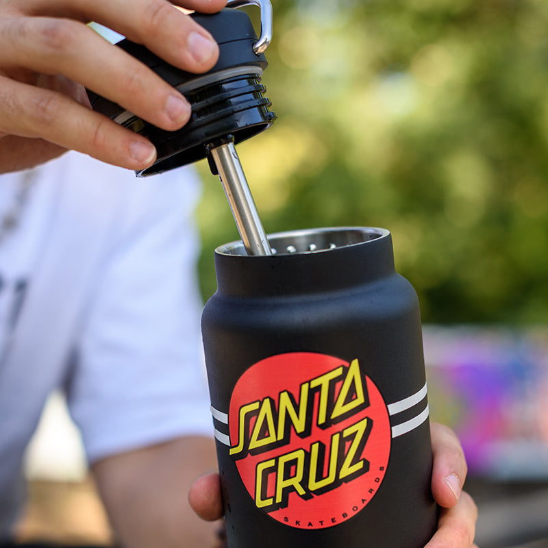 32oz-tkwide-with-twist-cap-santa-cruz-e3 32oz_tkwide_twist_water_bottle_santacruz_dot_lidoff_square.jpg