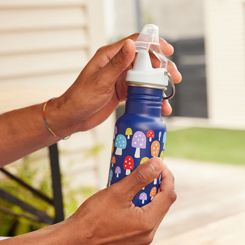 12oz-kid-s-classic-sippy-s7 kid_sippy_12oz_closeup_dustcover_square.jpg