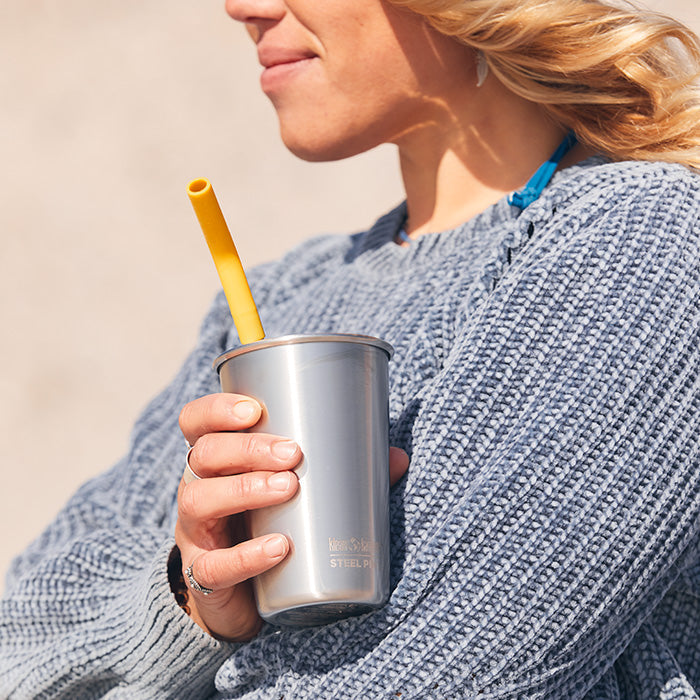 straw-4-pack-x8 recycled_steel_straw_pint_sun_lifestyle.jpg