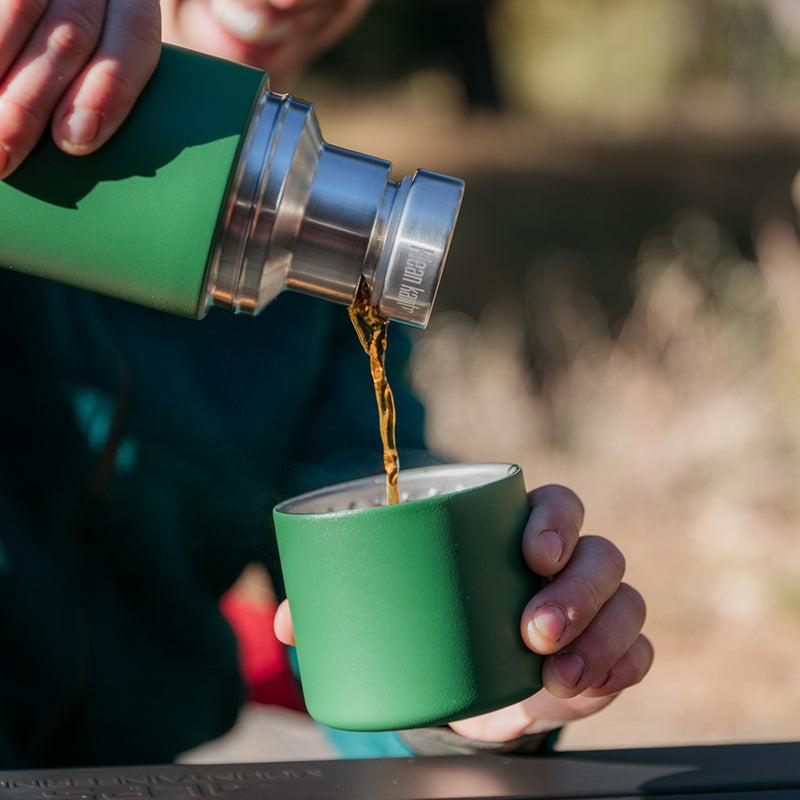 tkpro-maintenance-kit-u6 tkpro_32oz_thermos_green_pourthrough_lifestyle.jpg