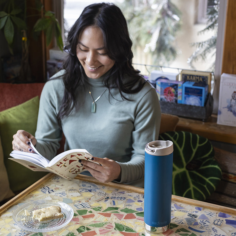 20oz-tkwide-with-cafe-cap-s8 tkwide_20oz_insulated_tumbler_cafe_woman_reading_square.jpg