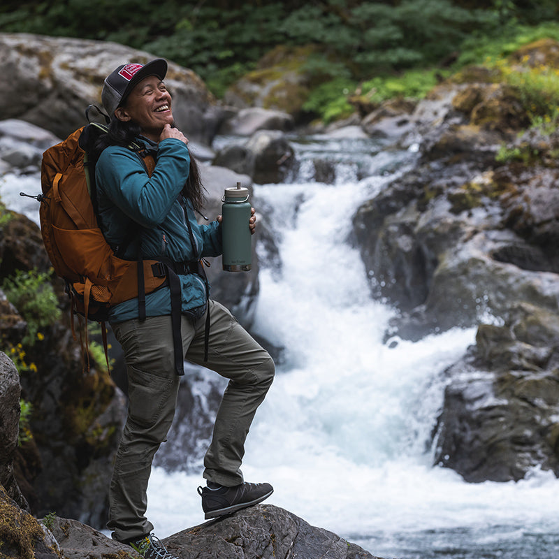 32oz-tkwide-with-twist-cap-o4 tkwide_32oz_insulated_bottle_twist_backpack_river_guy_square.jpg